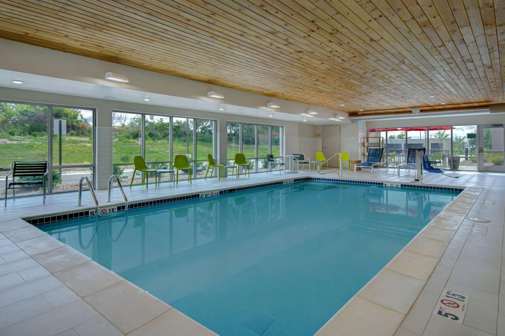 Home2 Suites By Hilton Grand Rapids Airport Kentwood Exterior foto