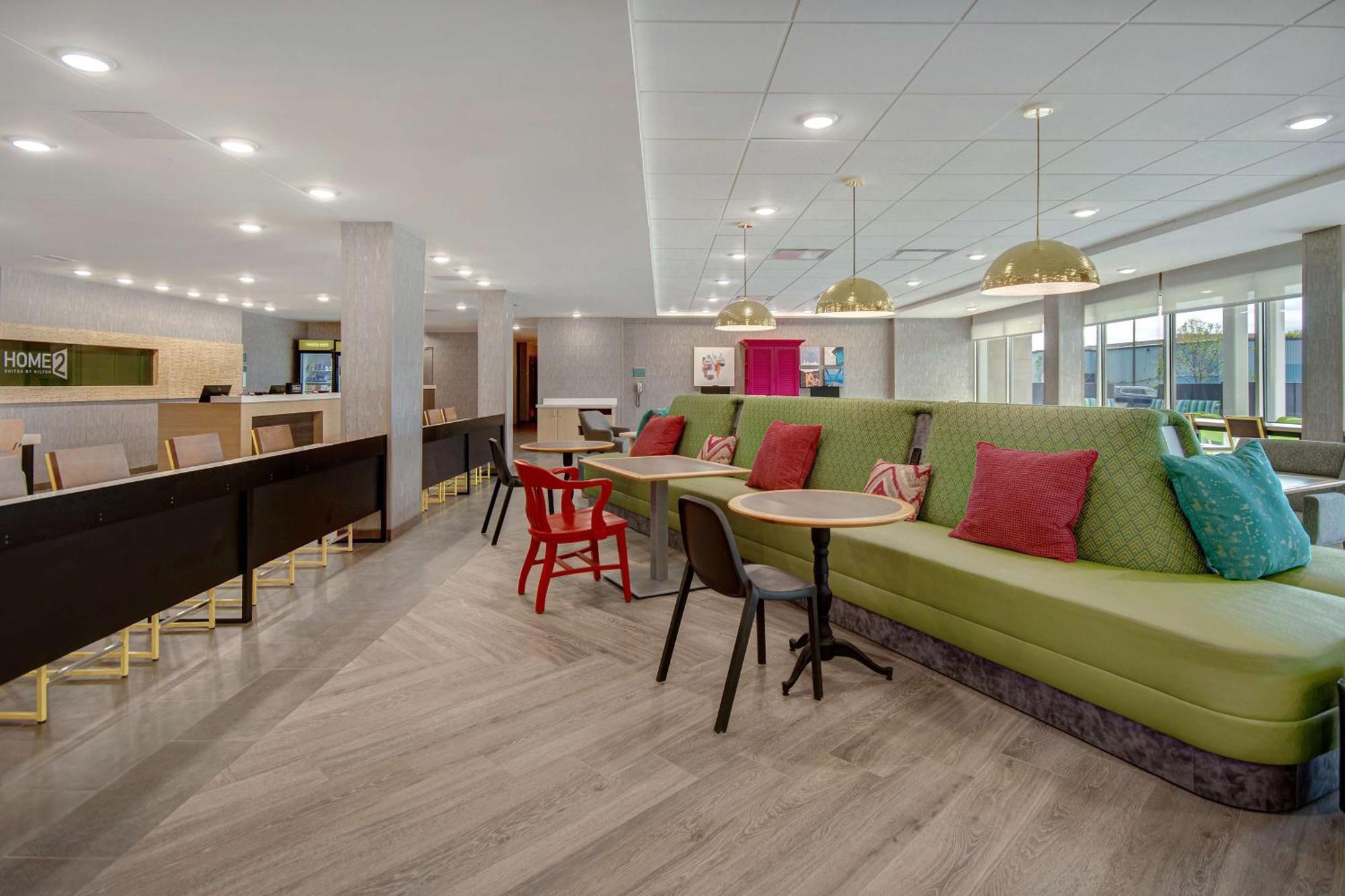 Home2 Suites By Hilton Grand Rapids Airport Kentwood Exterior foto